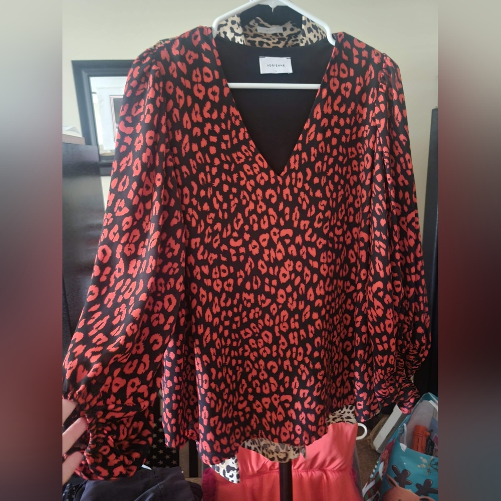 Adrienne, large top
